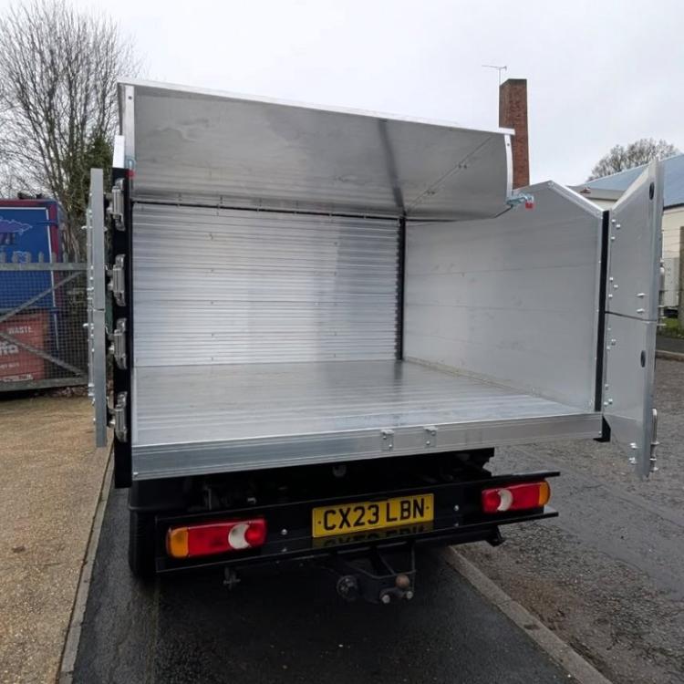 Isuzu Cab & Half Tree Surgeon Body